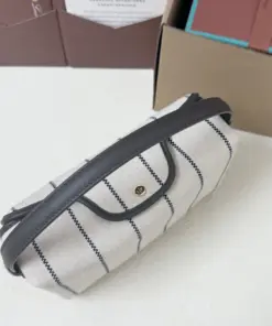 img 004 10.webp img 004 10.webp