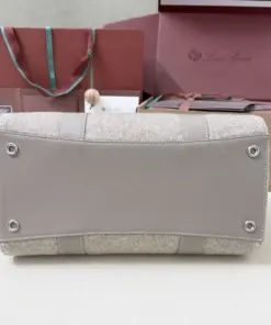 img 004 19.webp img 004 19.webp