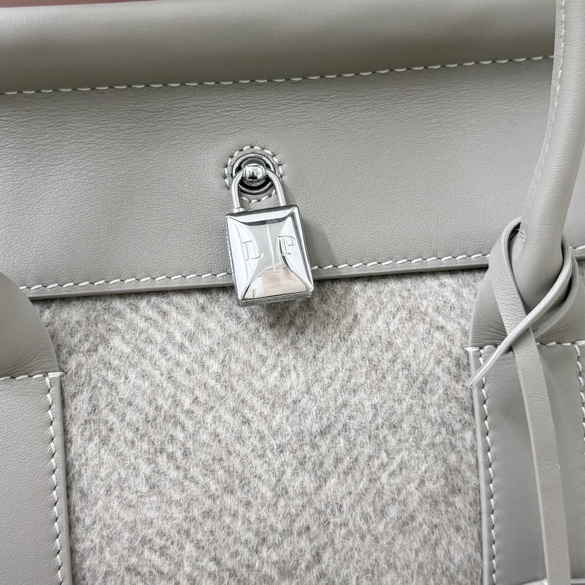 img 008 17.webp img 008 17.webp