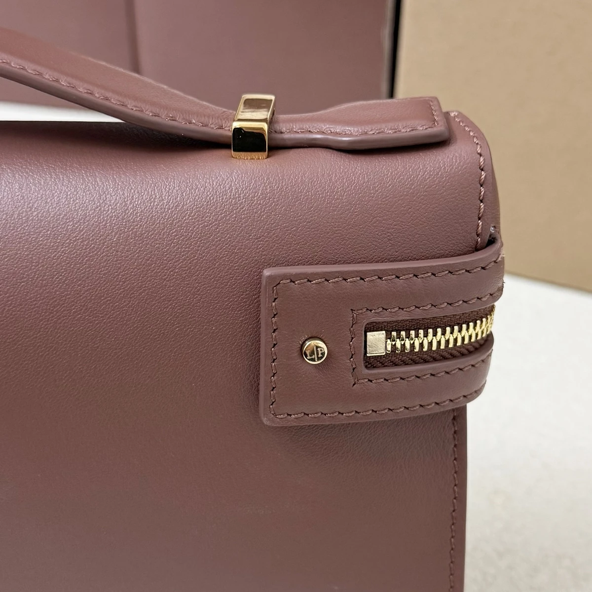 img 008 25.webp img 008 25.webp