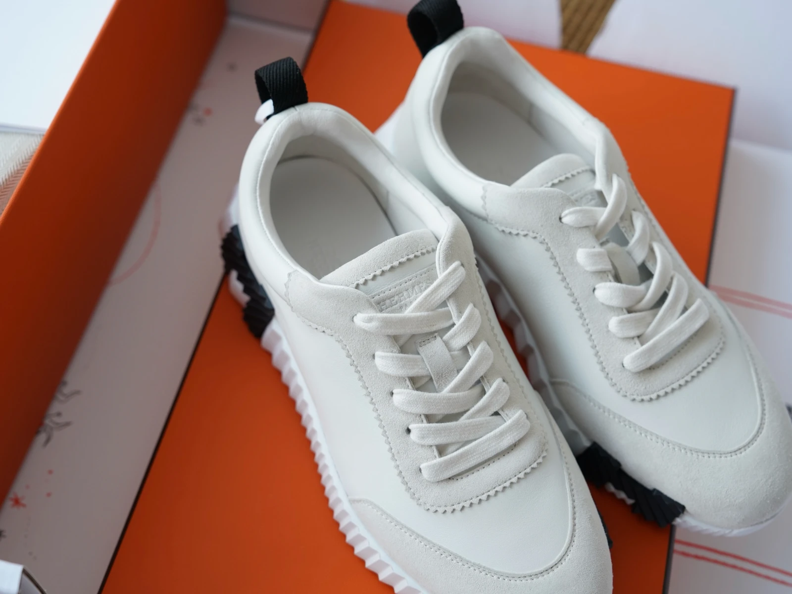 hermès bouncing white