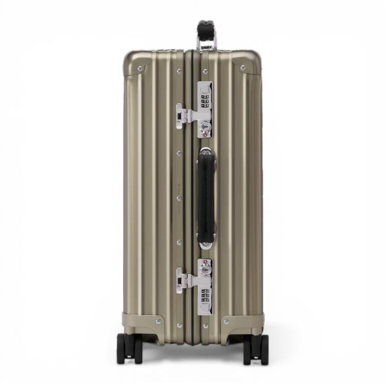 Classic Cabin Titanium — 3/4 arrière