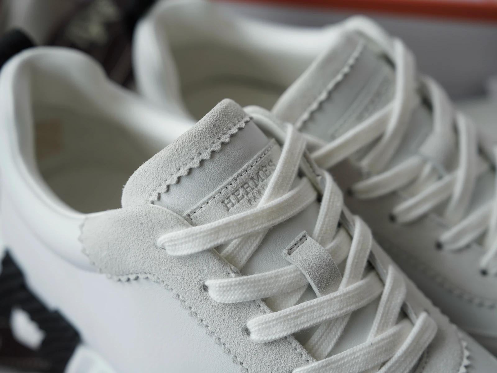 hermès bouncing white