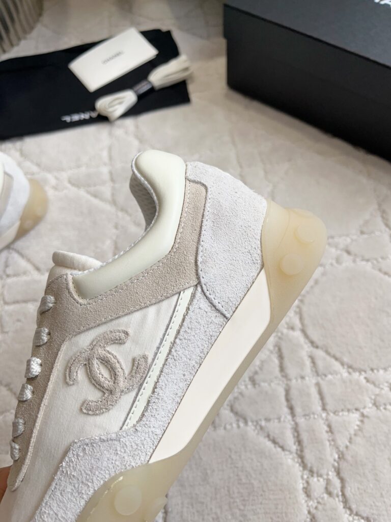 Trainers Ivory — 