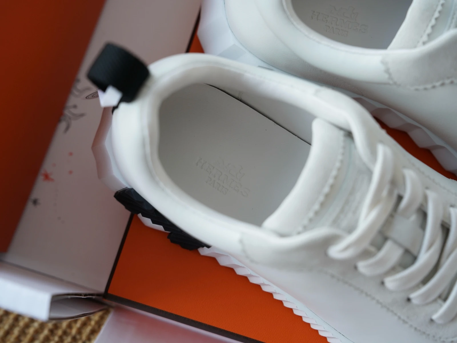 hermès bouncing white