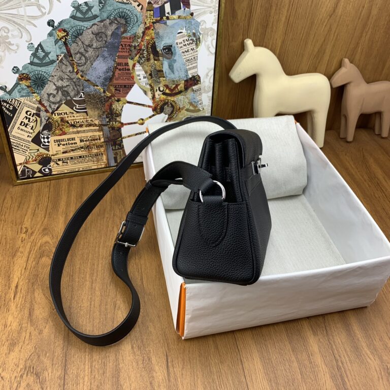 Kelly Messenger PM Noir — 