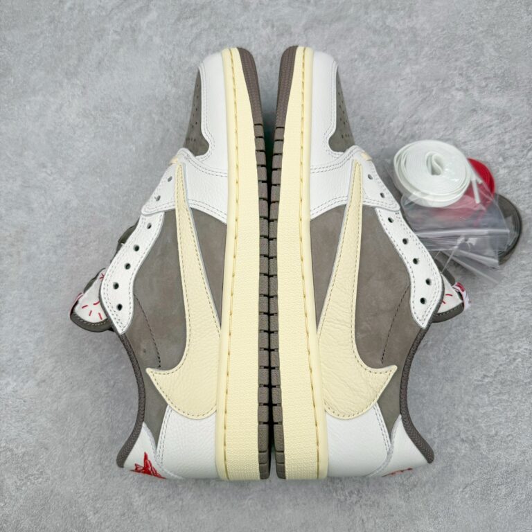 Air Jordan 1 Low x Travis Scott Sail and Ridgerock Olive / Beige / White — Semelle & signature