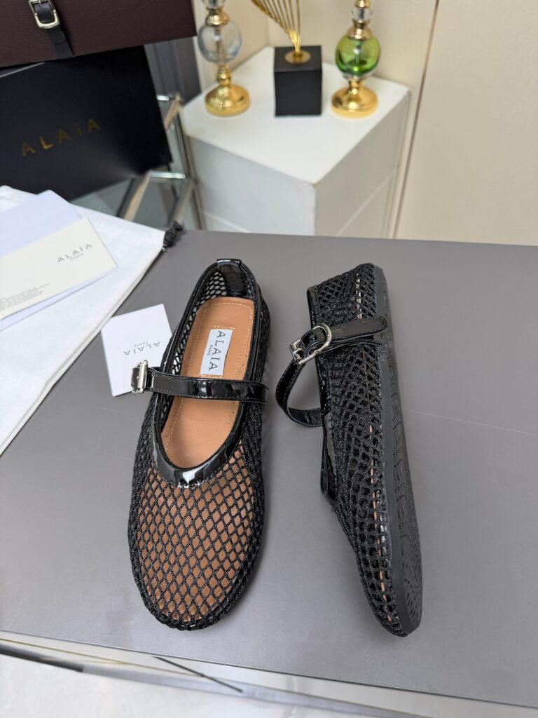 Alaïa Mesh Ballet Flat Black lacquered — 