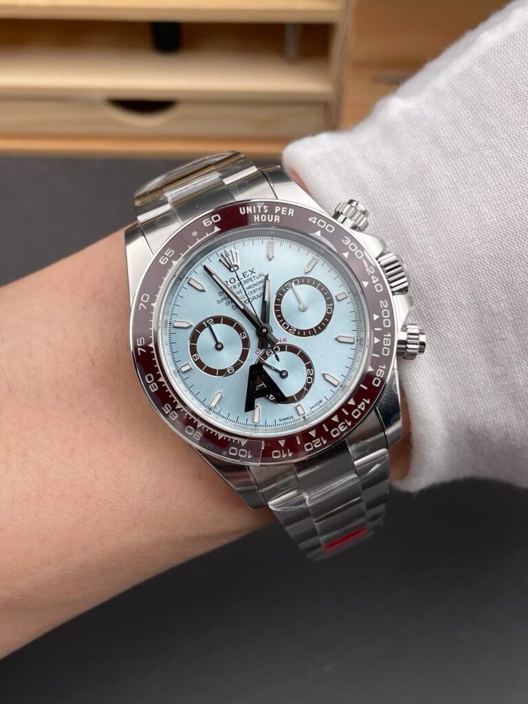 Oyster Perpetual Daytona Ice Blue — Profil