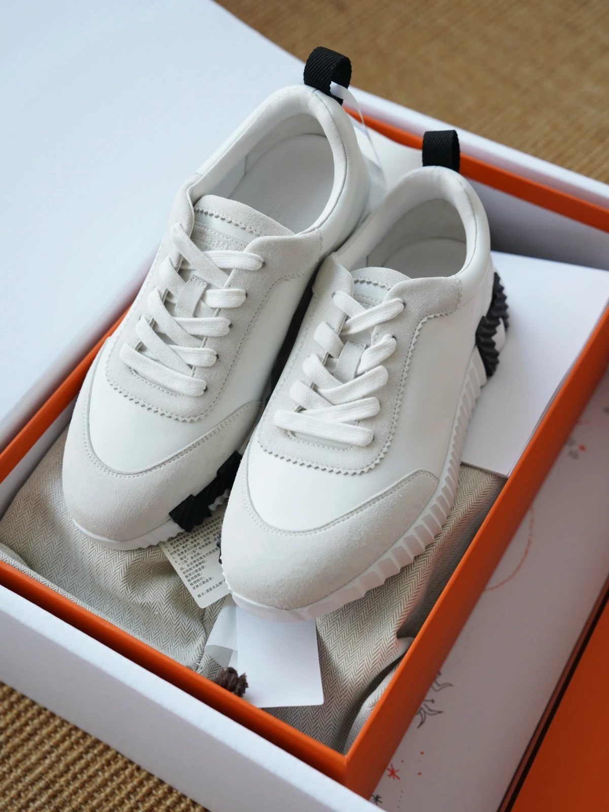 hermès bouncing white
