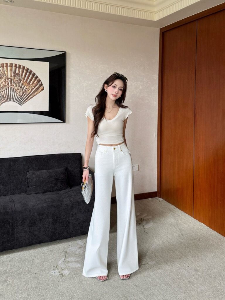 High Waisted Bell-bottom Jeans White — Détail