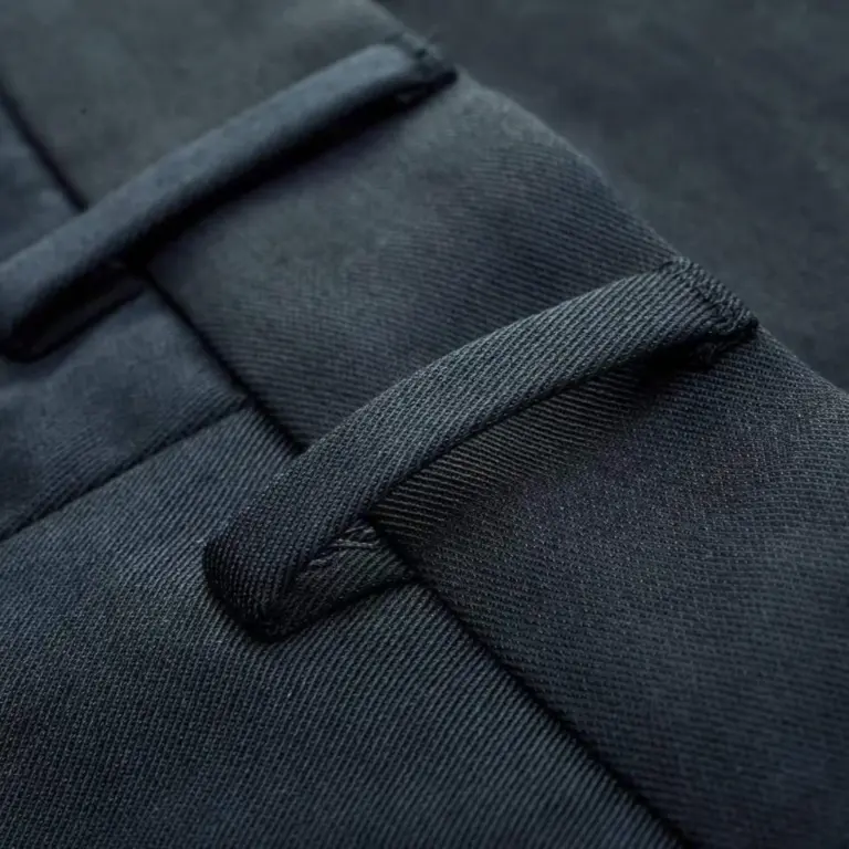 Tencel-Blend Long-Staple Cotton Trousers Blue — Détail