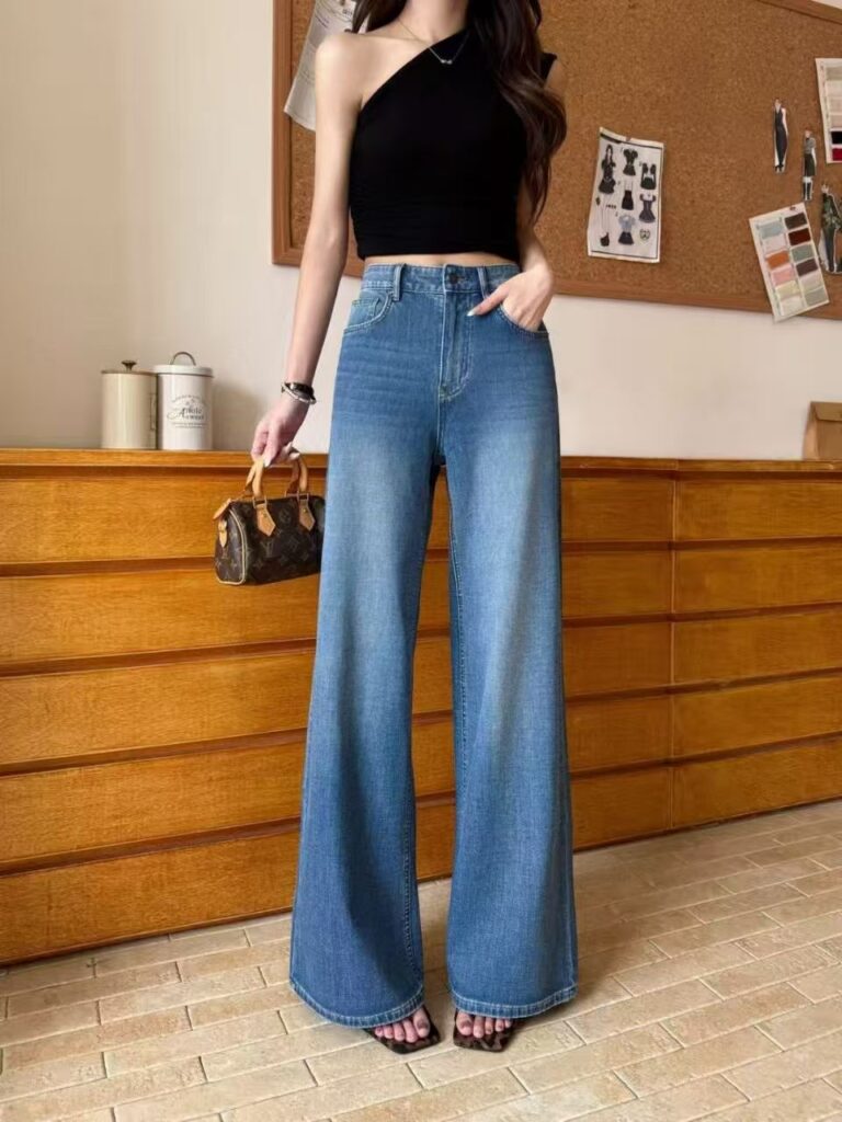 High Waisted Bell-bottom Jeans Blue — 3/4 arrière